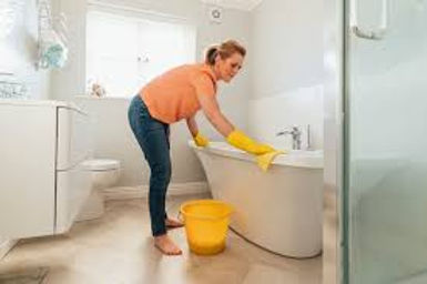 How long should it take a cleaner to clean a bathroom?