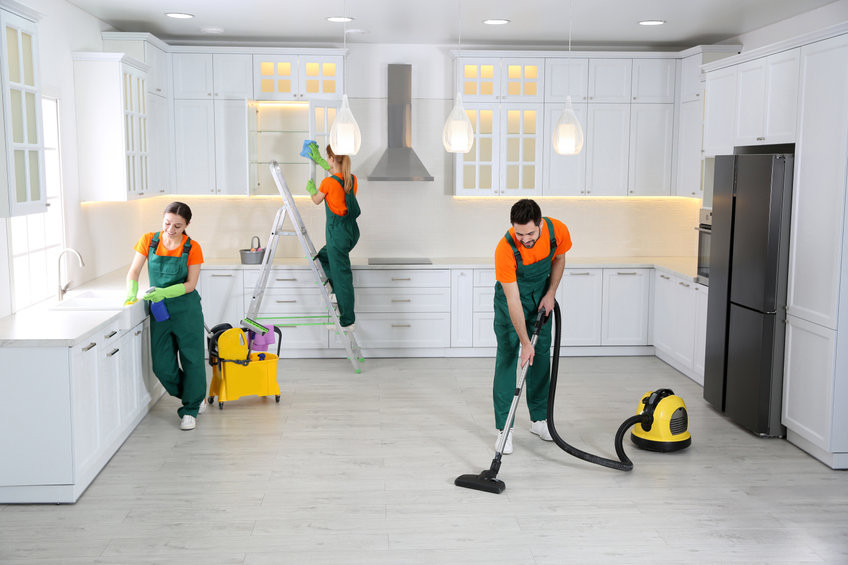 How long should it take one person to clean a house?